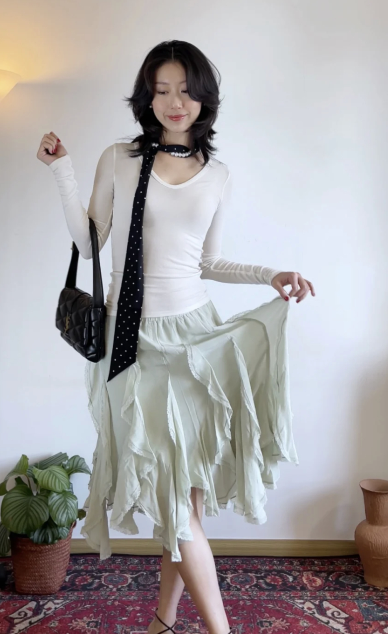 Đi l&agrave;m tuần đầu sau Tết 2026: Chọn m&agrave;u sắc gi&uacute;p c&ocirc;ng việc hanh th&ocirc;ng , sếp khen đồng nghiệp mến - Ảnh 1.