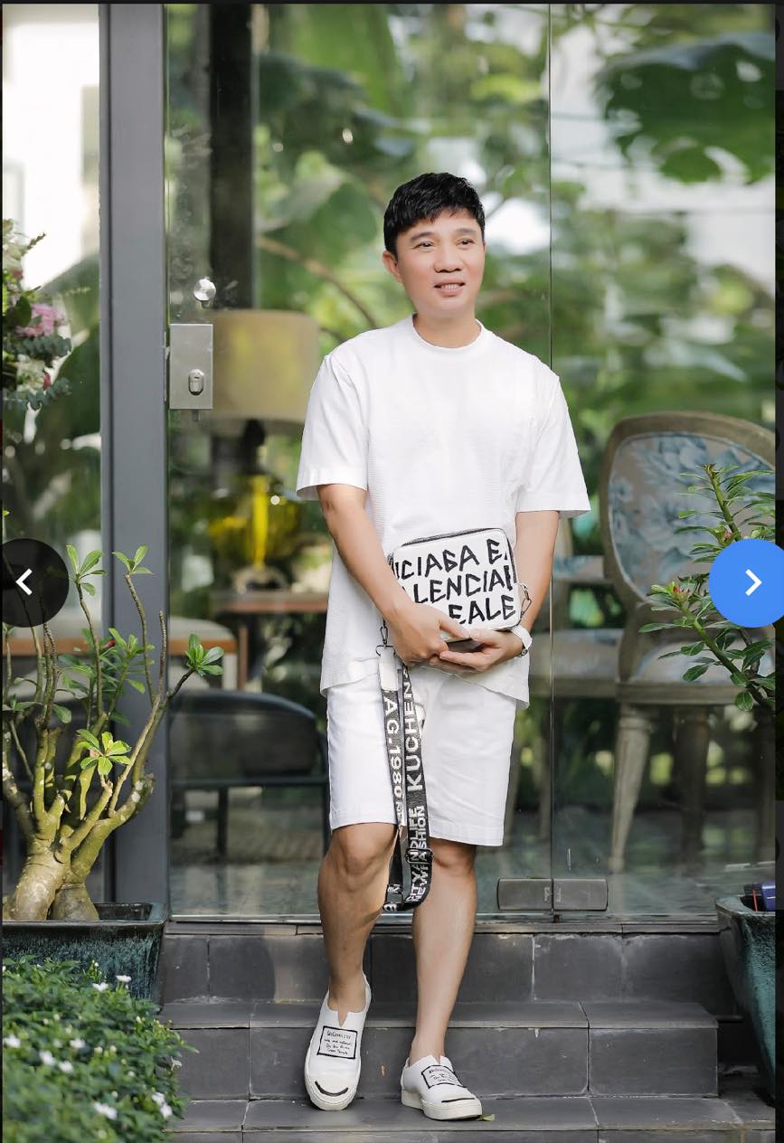 Nam ca sĩ Việt 61 tuổi không vợ con, nổi tiếng giàu có, chăm sóc hơn 20 cháu - Ảnh 2. Nam ca sĩ Việt 61 tuổi không vợ con, nổi tiếng giàu có, chăm sóc hơn 20 cháu - Ảnh 2.