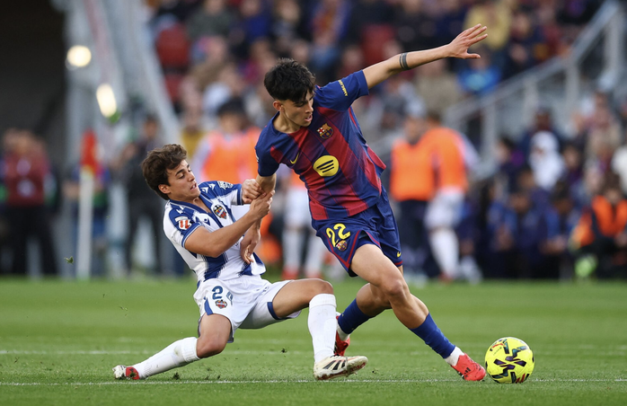 Barcelona thắng áp đảo Levante, vững ngôi đầu La Liga - Ảnh 2.