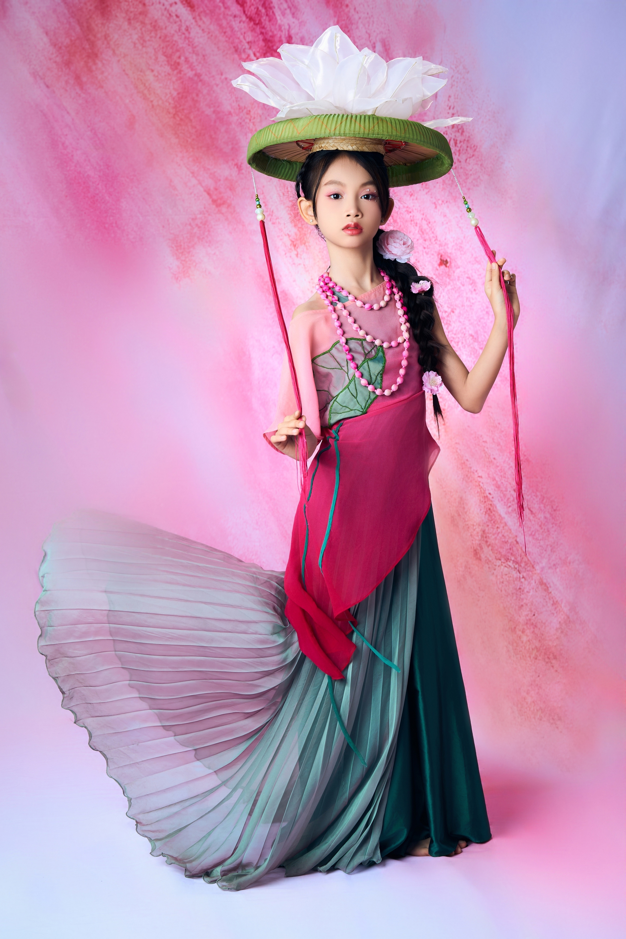 Bộ đ&ocirc;i mẫu nh&iacute; Ngọc Anh v&agrave; Gia Hưng "bắt trend" văn h&oacute;a truyền thống ấn tượng - Ảnh 3.