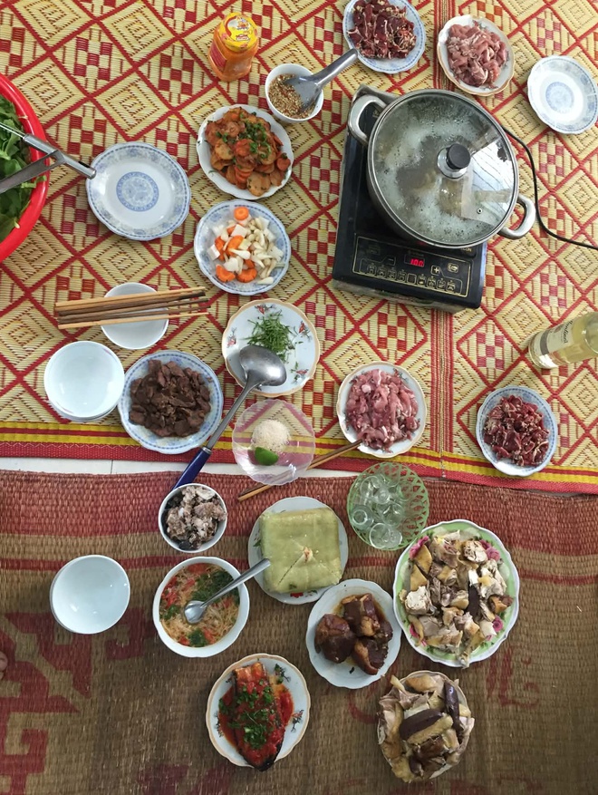 Mùng 7 đi làm trở lại nhưng mùng 10 vẫn ôm laptop và