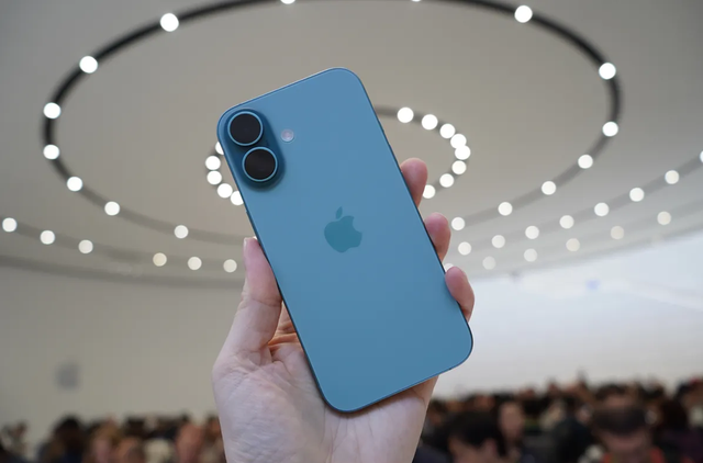 5 chiếc iPhone cũ đáng mua nhất sau Tết - Ảnh 2. 5 chiếc iPhone cũ đáng mua nhất sau Tết - Ảnh 2.