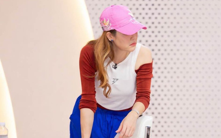 Việt kiều Mỹ si m&ecirc; mẹ đơn th&acirc;n c&oacute; 2 con ri&ecirc;ng, l&agrave; ca sĩ h&agrave;ng đầu Việt Nam - Ảnh 1.