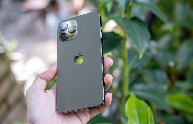 5 chiếc iPhone cũ đáng mua nhất sau Tết - Ảnh 5. 5 chiếc iPhone cũ đáng mua nhất sau Tết - Ảnh 5.