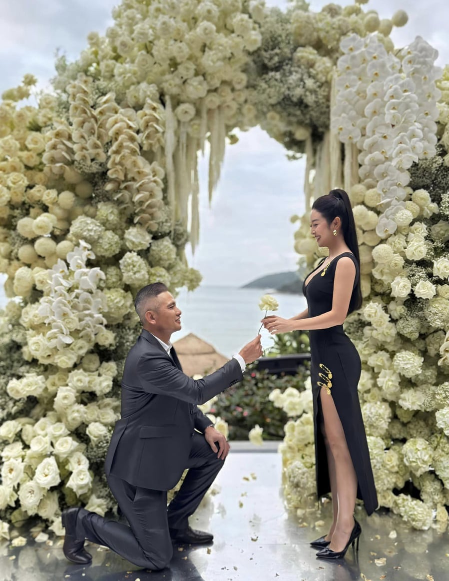 Đại gia có tiếng si mê mẹ đơn thân là hoa hậu đẹp bậc nhất Việt Nam suốt 14 năm - Ảnh 3.