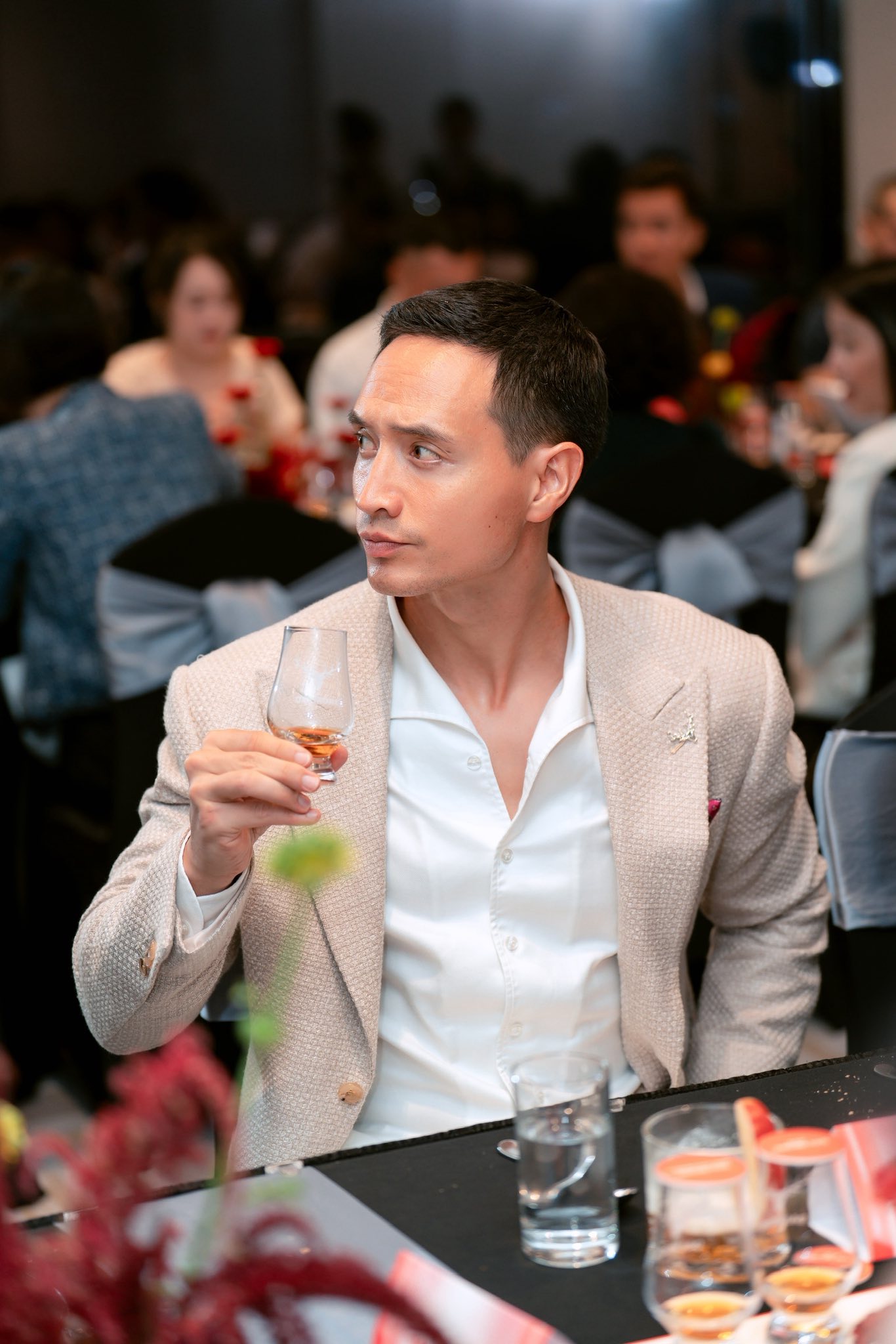 Nam diễn vi&ecirc;n lấy vợ l&agrave; nữ ho&agrave;ng giải tr&iacute; showbiz Việt, c&oacute; con ri&ecirc;ng, ở rể trong biệt thự 30 tỷ - Ảnh 1.