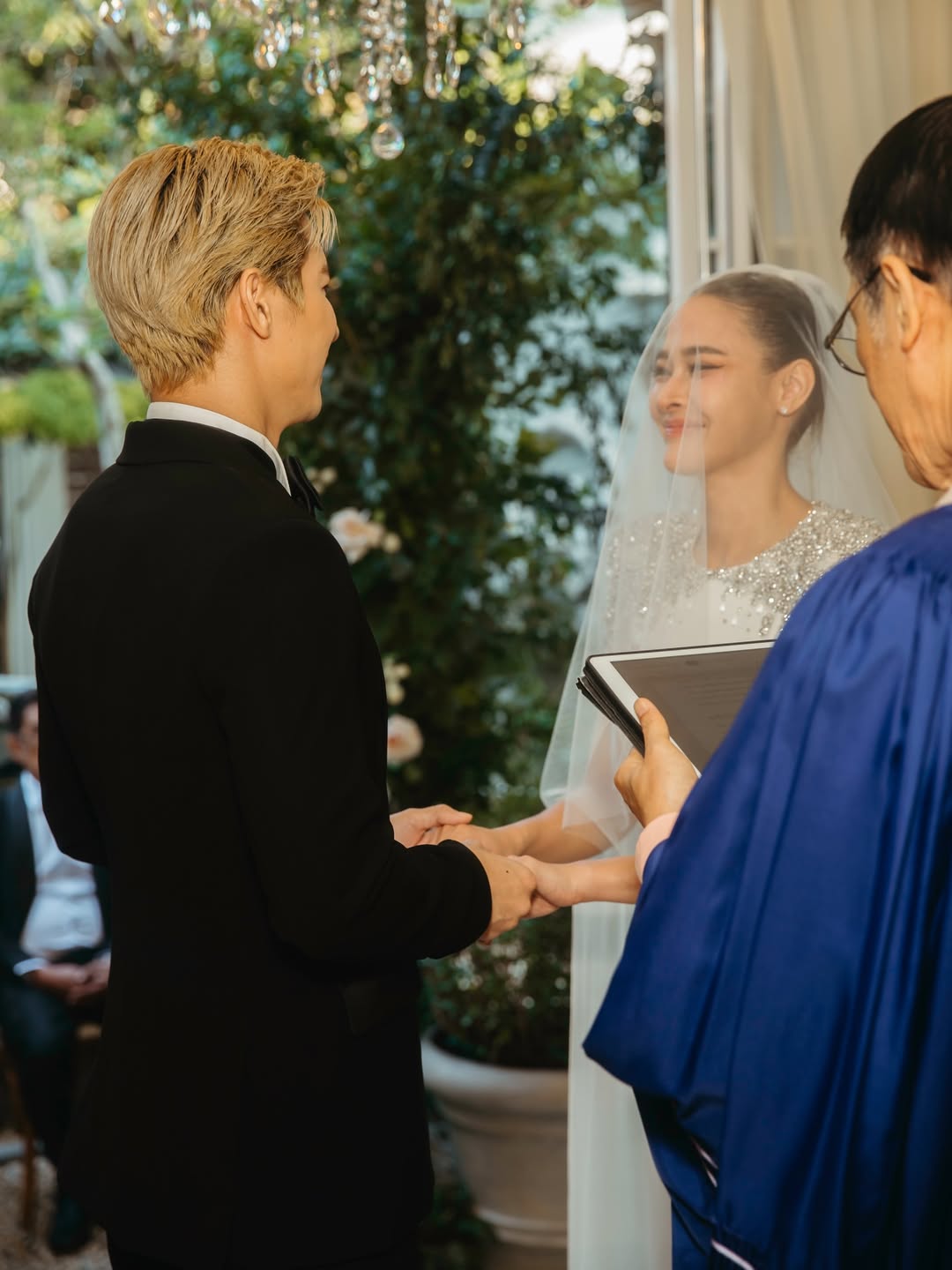 Hoa hậu Ho&agrave;n vũ bất ngờ th&uacute; nhận kết h&ocirc;n từ tận 2 năm trước, danh t&iacute;nh &ocirc;ng x&atilde; khiến c&ocirc;ng ch&uacute;ng "bật ngửa" - Ảnh 3.