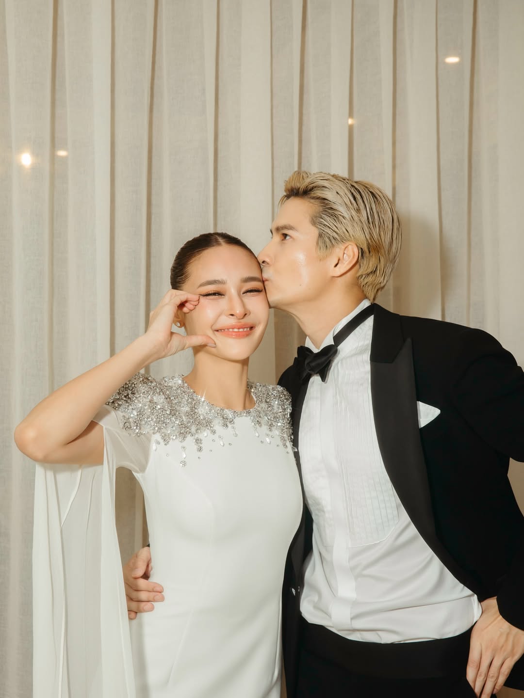 Hoa hậu Ho&agrave;n vũ bất ngờ th&uacute; nhận kết h&ocirc;n từ tận 2 năm trước, danh t&iacute;nh &ocirc;ng x&atilde; khiến c&ocirc;ng ch&uacute;ng "bật ngửa" - Ảnh 1.