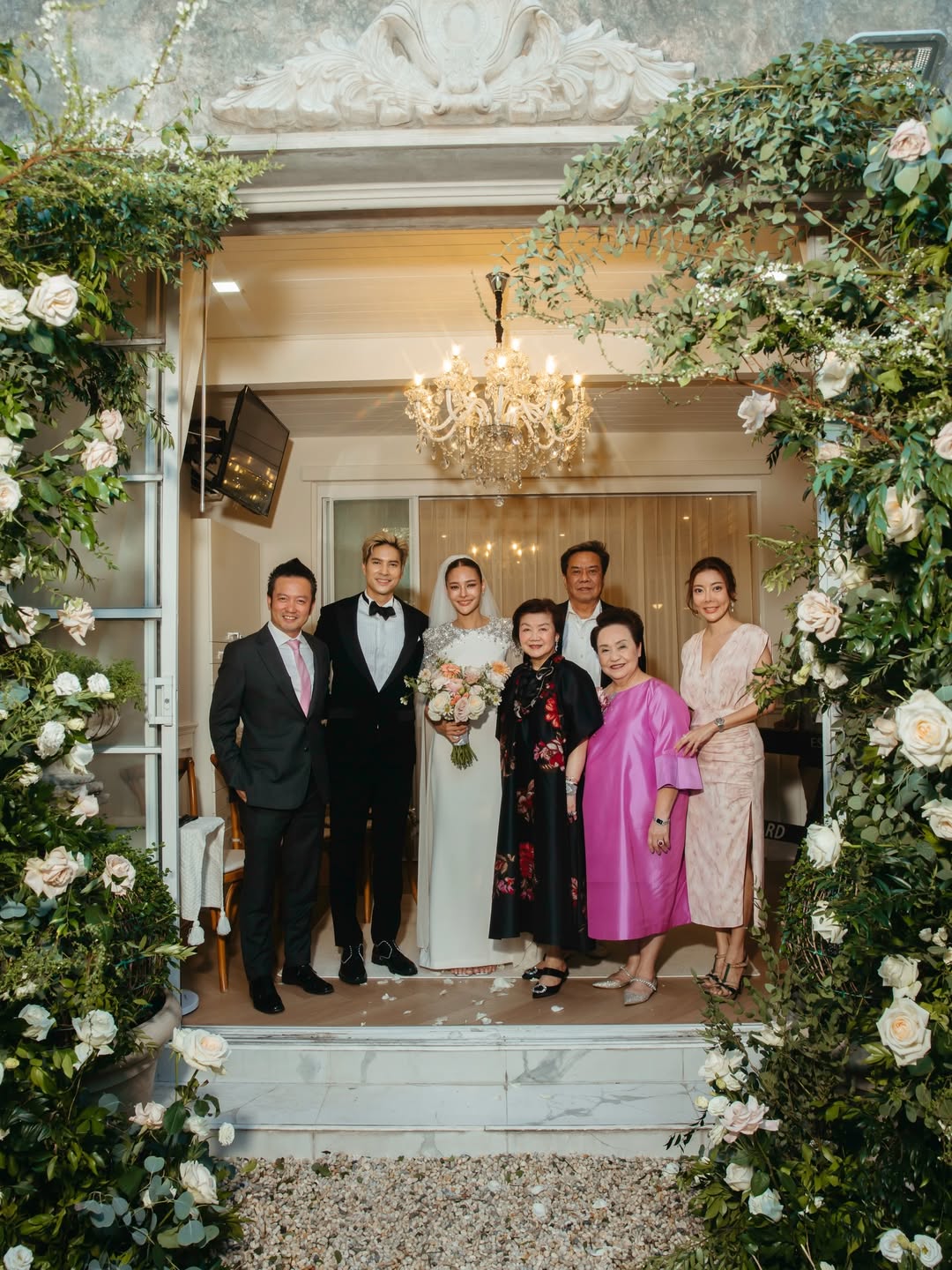 Hoa hậu Ho&agrave;n vũ bất ngờ th&uacute; nhận kết h&ocirc;n từ tận 2 năm trước, danh t&iacute;nh &ocirc;ng x&atilde; khiến c&ocirc;ng ch&uacute;ng "bật ngửa" - Ảnh 5.