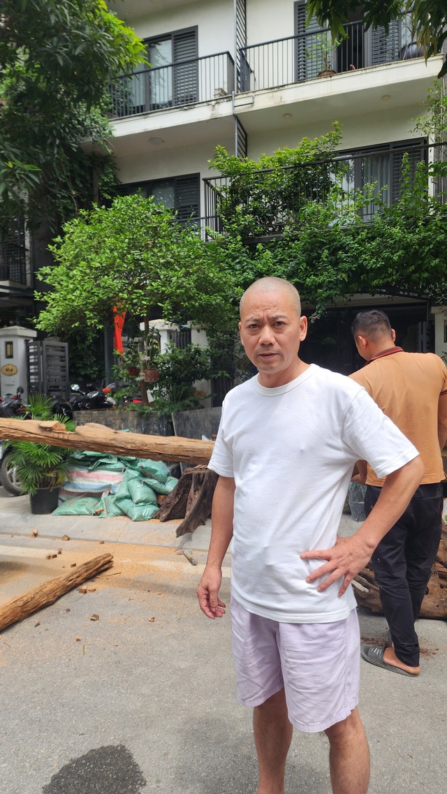 Nam nghệ sĩ c&oacute; nh&agrave; 4 tầng ở Linh Đ&agrave;m, kh&ocirc;ng đẹp vẫn nhiều c&ocirc; theo, cưới ch&acirc;n d&agrave;i thi hoa hậu k&eacute;m 9 tuổi- Ảnh 6.