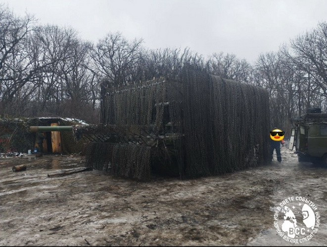 Thiết gi&aacute;p chở qu&acirc;n hạng nặng T - 72 b3 chịu đ&ograve;n tấn c&ocirc;ng từ 50 UAV - Ảnh 2.