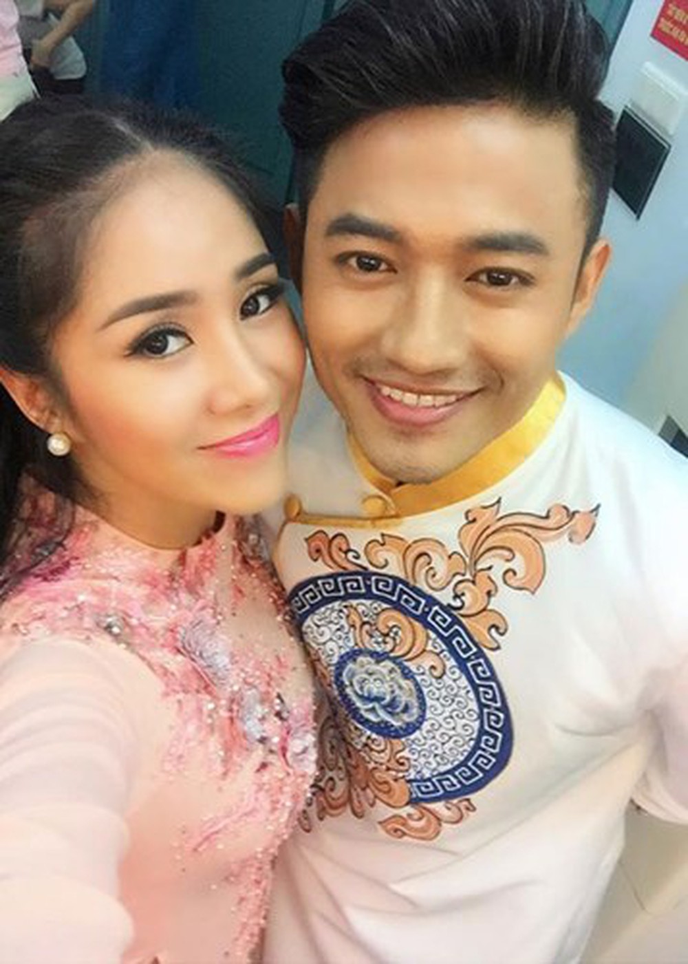 Lê Phương lặng lẽ làm 1 điều đặc biệt trong giỗ đầu của nghệ sĩ Quý Bình- Ảnh 4. Lê Phương lặng lẽ làm 1 điều đặc biệt trong giỗ đầu của nghệ sĩ Quý Bình- Ảnh 4.