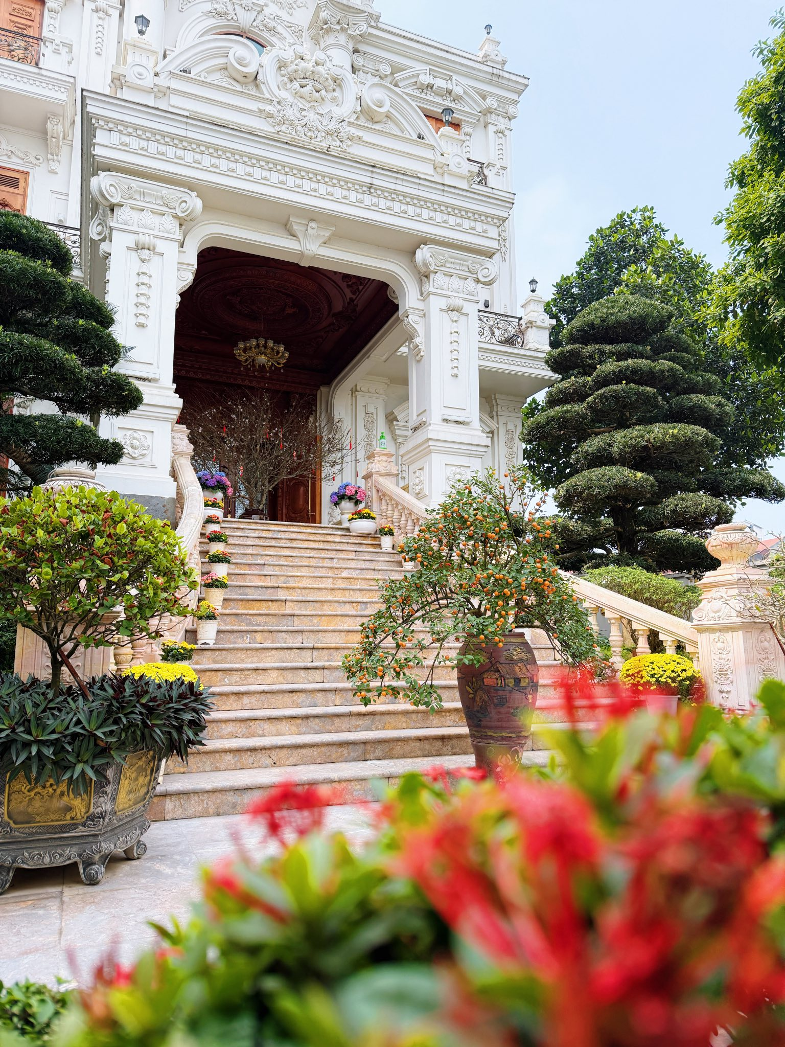 C&acirc;u trả lời chất ngầu của ph&uacute; b&agrave; H&agrave; Nội khi được hỏi "Ăn Tết nh&agrave; chồng chắc n&oacute; buồn lắm"- Ảnh 6.