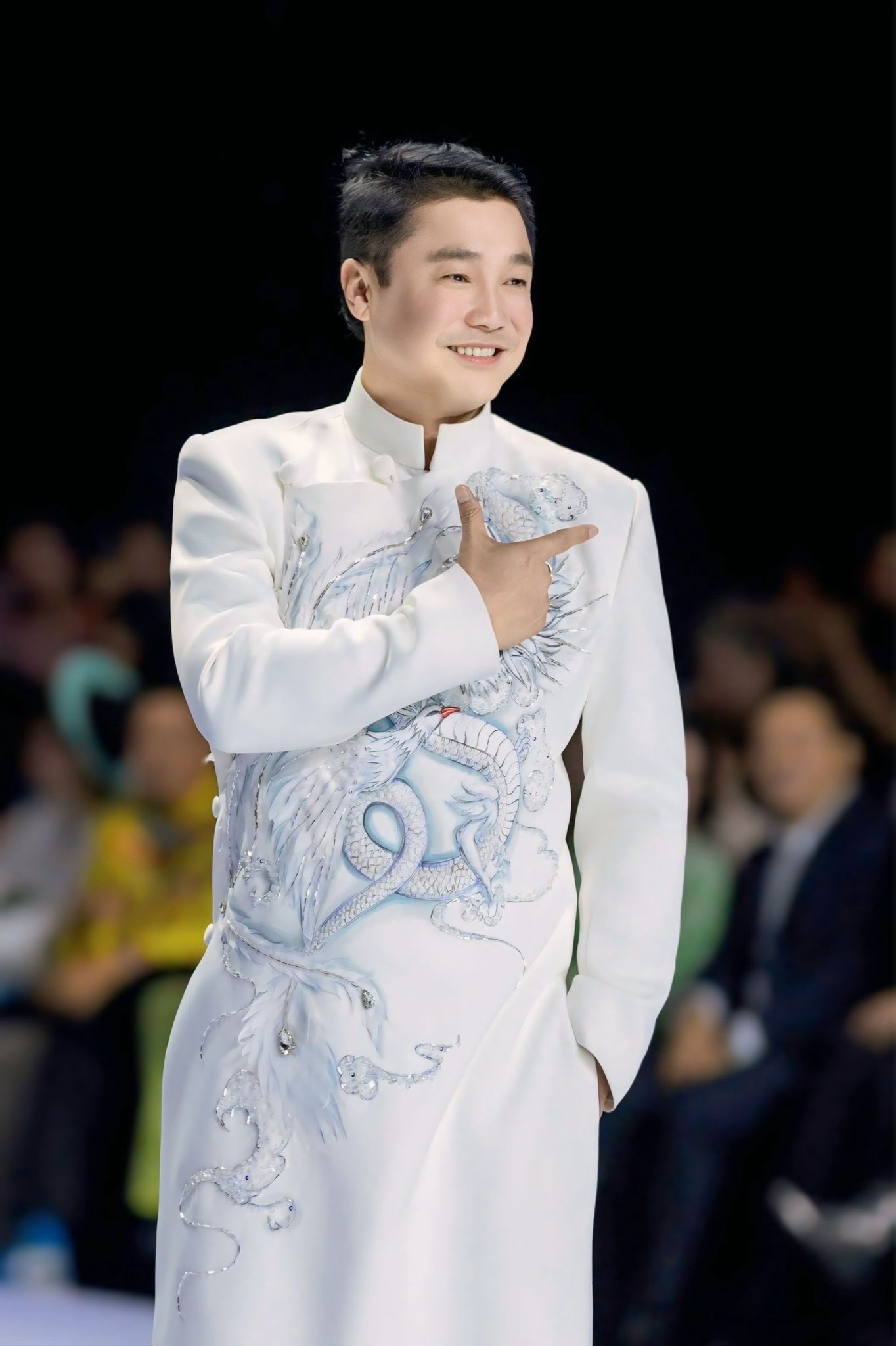 T&igrave;nh h&igrave;nh hiện tại của "&ocirc;ng ho&agrave;ng điện ảnh", từng được trả c&aacute;t-s&ecirc; 60 c&acirc;y v&agrave;ng, U60 chờ duy&ecirc;n tới - Ảnh 3.