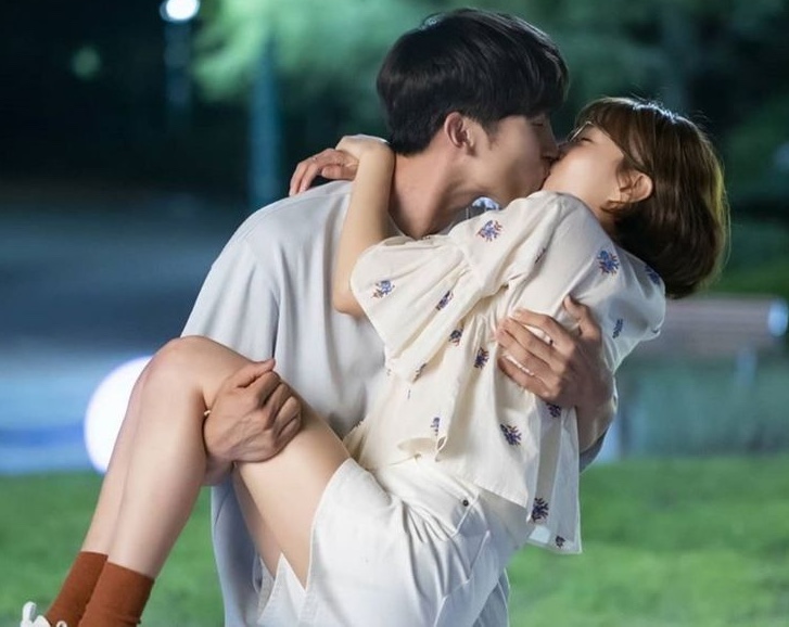 K&iacute;ch thước đầu "cậu nhỏ" c&agrave;ng lớn th&igrave; nữ giới c&agrave;ng th&iacute;ch khi l&agrave;m "chuyện ấy"? B&aacute;c sĩ sẽ cho bạn biết sự thật - Ảnh 2.