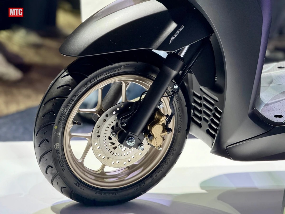 Chi tiết Honda Lead 2026: Cuối c&ugrave;ng th&igrave; "vua cốp rộng" cũng đ&atilde; c&oacute; phanh ABS! - Ảnh 3.