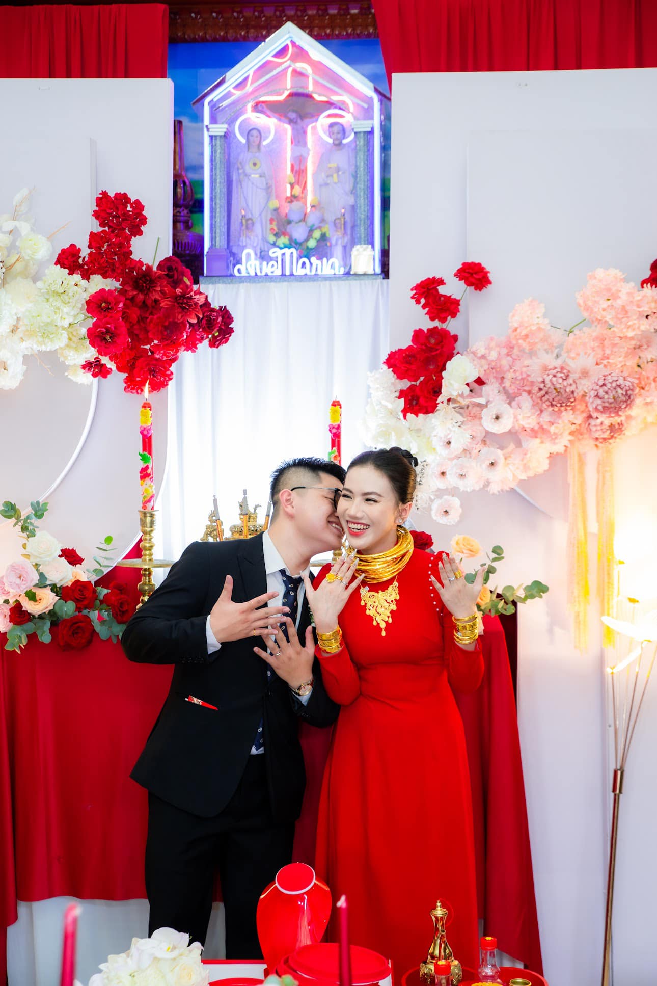 4 mỹ nh&acirc;n số hưởng, cưới chồng được sở hữu lu&ocirc;n tiệm v&agrave;ng - Ảnh 1.