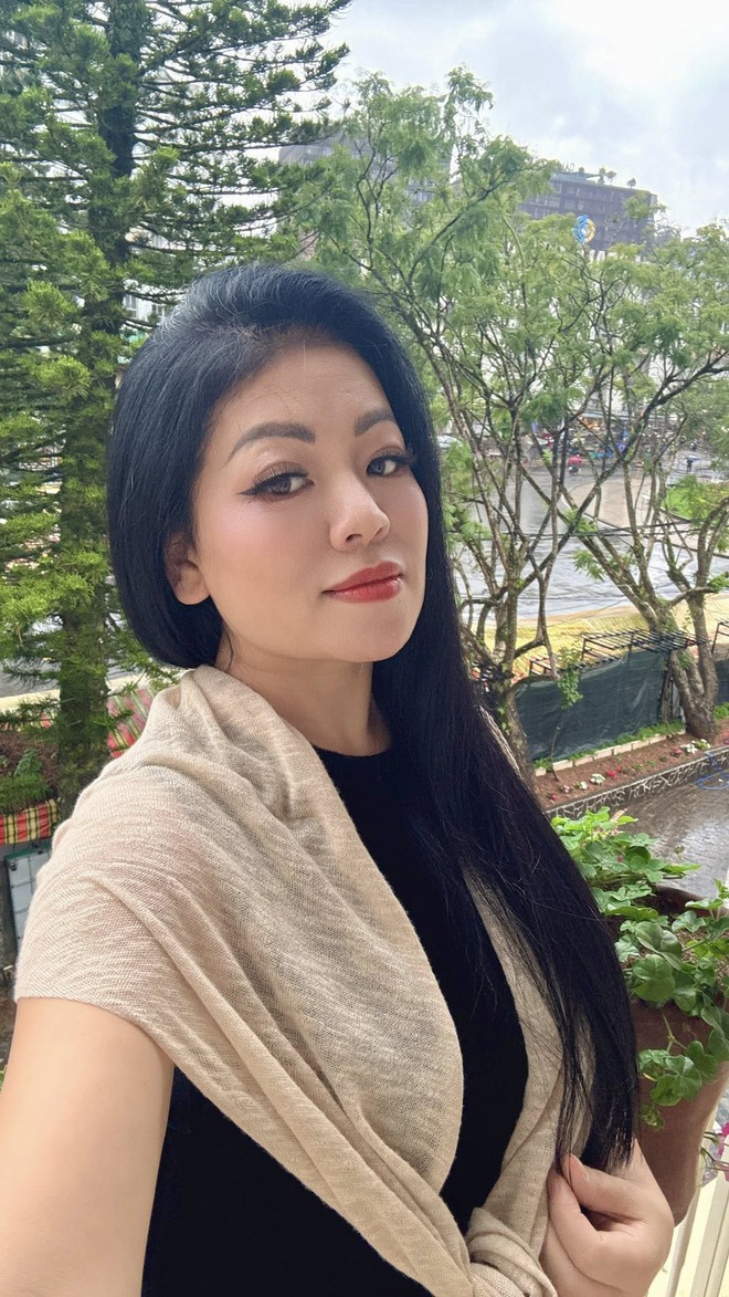 &ldquo;Nữ ho&agrave;ng nhạc đỏ&rdquo; c&oacute; học vị Tiến sĩ, l&agrave;m mẹ đơn th&acirc;n nu&ocirc;i 4 con, lu&ocirc;n nghĩ sẽ c&ocirc; đơn suốt đời - Ảnh 7.