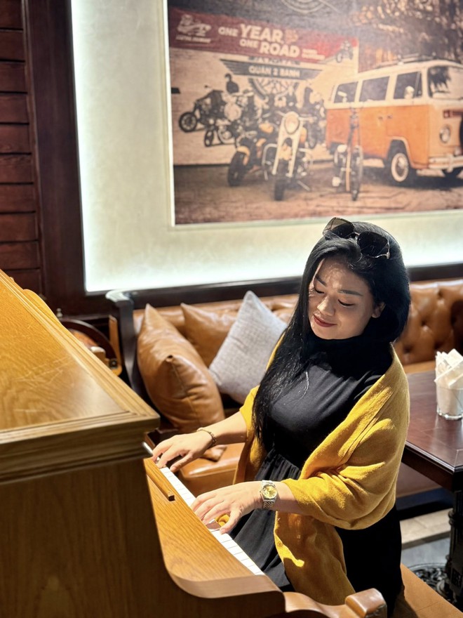 &ldquo;Nữ ho&agrave;ng nhạc đỏ&rdquo; c&oacute; học vị Tiến sĩ, l&agrave;m mẹ đơn th&acirc;n nu&ocirc;i 4 con, lu&ocirc;n nghĩ sẽ c&ocirc; đơn suốt đời - Ảnh 8.