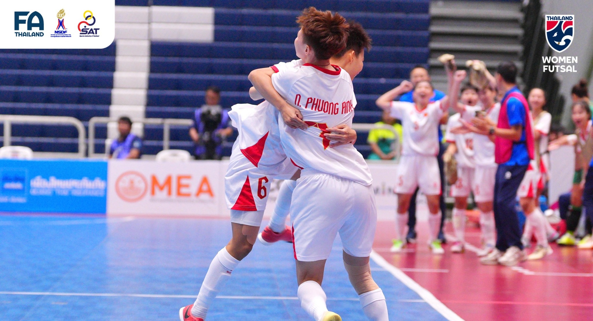 Quật ng&atilde; đối thủ nặng k&yacute;, tuyển Việt Nam mở toang c&aacute;nh cửa v&agrave;o b&aacute;n kết - Ảnh 2.