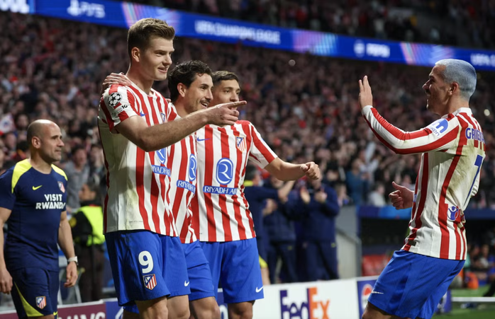 S&oslash;rloth th&agrave;nh người h&ugrave;ng, Atletico Madrid nhấn ch&igrave;m Club Brugge v&ograve;ng play-off Champions League - Ảnh 6.