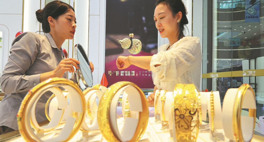 10 năm mua vàng ngày vía Thần Tài, tôi rút ra 8 bài học giúp tuổi 45 không còn lo tiền bạc- Ảnh 2. 10 năm mua vàng ngày vía Thần Tài, tôi rút ra 8 bài học giúp tuổi 45 không còn lo tiền bạc- Ảnh 2.