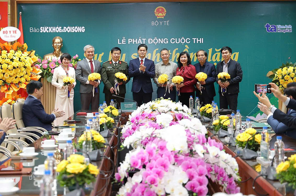 Lan tỏa c&acirc;u chuyện về y đức qua cuộc thi &ldquo;Sự hy sinh thầm lặng&rdquo; - Ảnh 2.