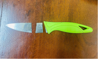 Nữ tạp vụ quỵt nợ bị tấn công bằng dao tại nhà nghỉ ở Đắk Lắk - Ảnh 2. Nữ tạp vụ quỵt nợ bị tấn công bằng dao tại nhà nghỉ ở Đắk Lắk - Ảnh 2.