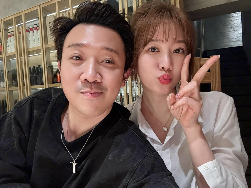 Hari Won gửi 1 bức ảnh, Trấn Th&agrave;nh vừa xem liền thốt l&ecirc;n: "Anh qu&ecirc; qu&aacute;" - Ảnh 4.