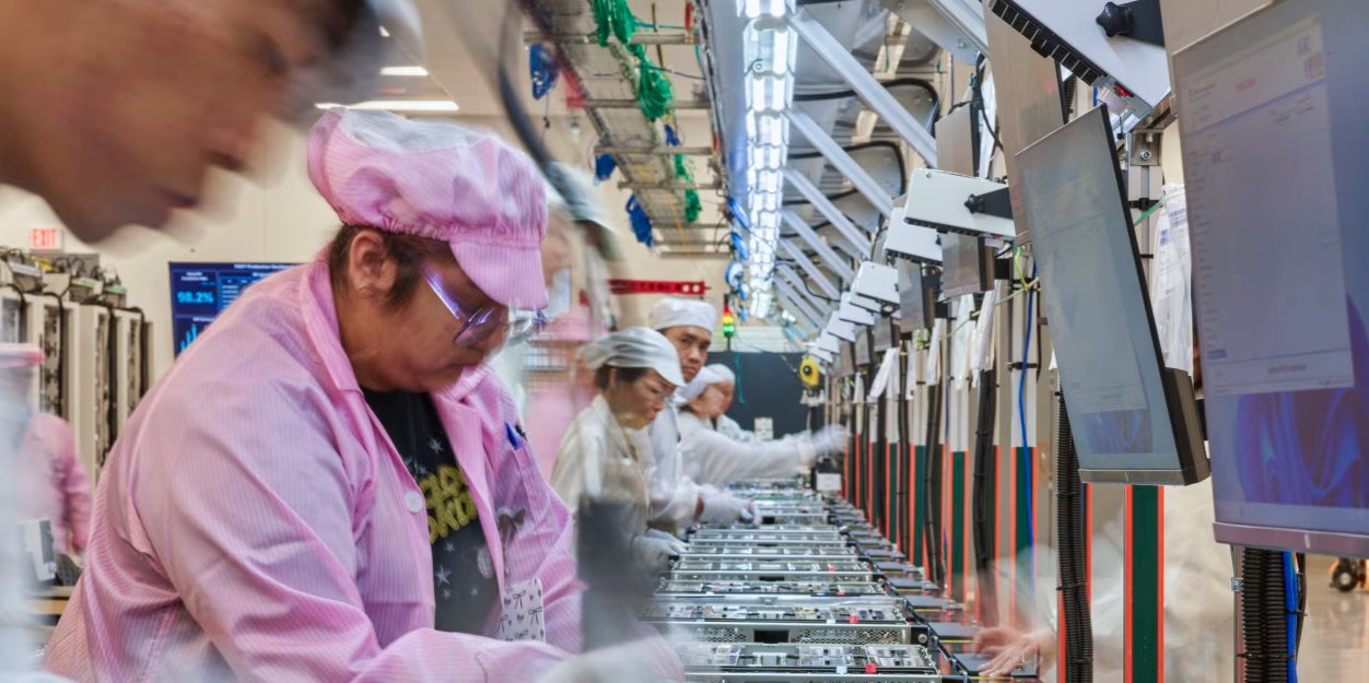 Apple đầu tư v&agrave;o Mỹ 600 tỷ USD để đa dạng h&oacute;a chuỗi cung ứng v&agrave; sản xuất chip - Ảnh 1.