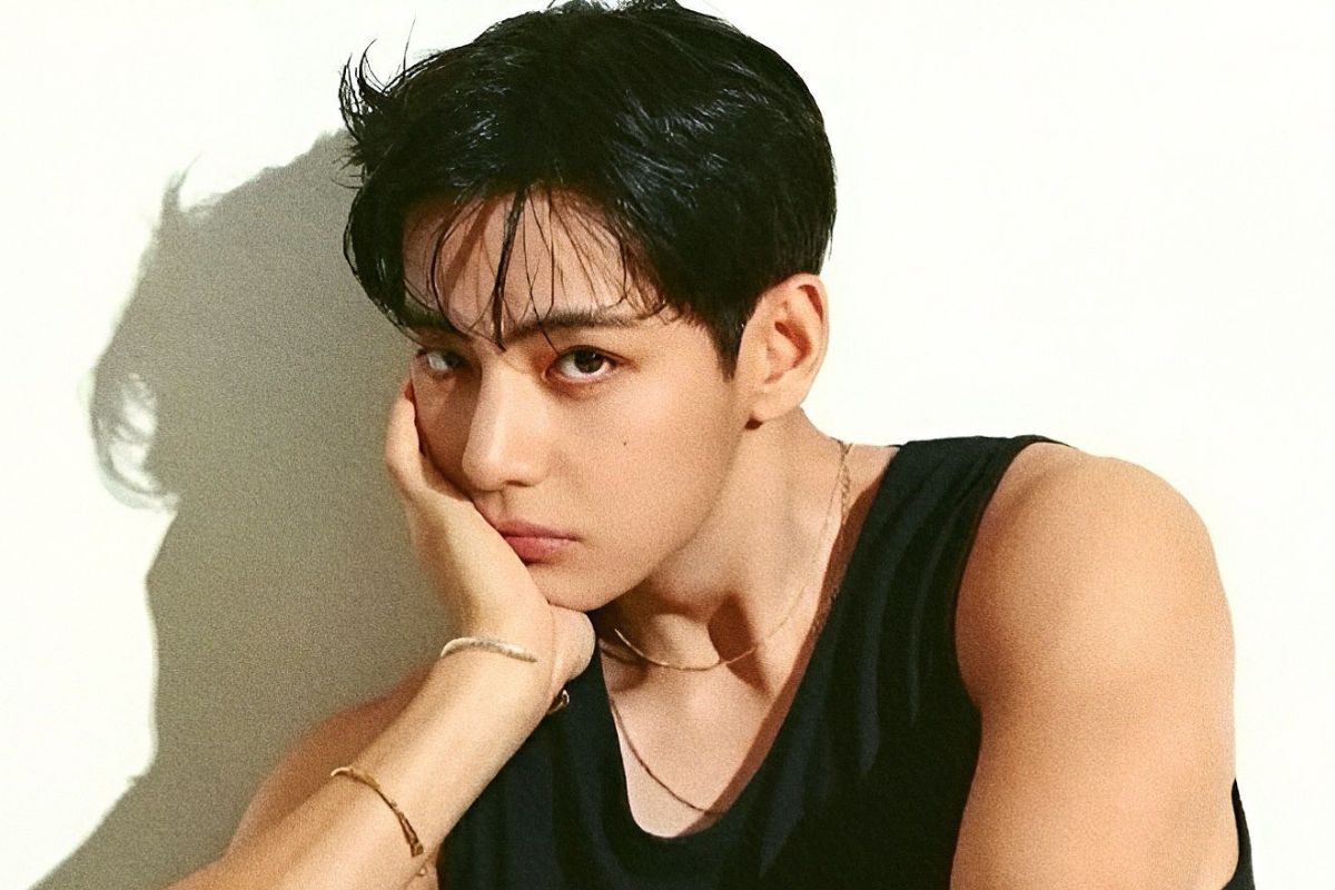 Mỹ nam đẹp nhất thế giới nay được ví như "báu vật quốc gia", riêng gương mặt đã trị giá hơn 700 triệu đồng - Ảnh 4. Mỹ nam đẹp nhất thế giới nay được ví như "báu vật quốc gia", riêng gương mặt đã trị giá hơn 700 triệu đồng - Ảnh 4.