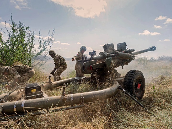 UAV cảm tử v&agrave; vai tr&ograve; thay thế ph&aacute;o binh trong xung đột Ukraine 2026 - Ảnh 1.