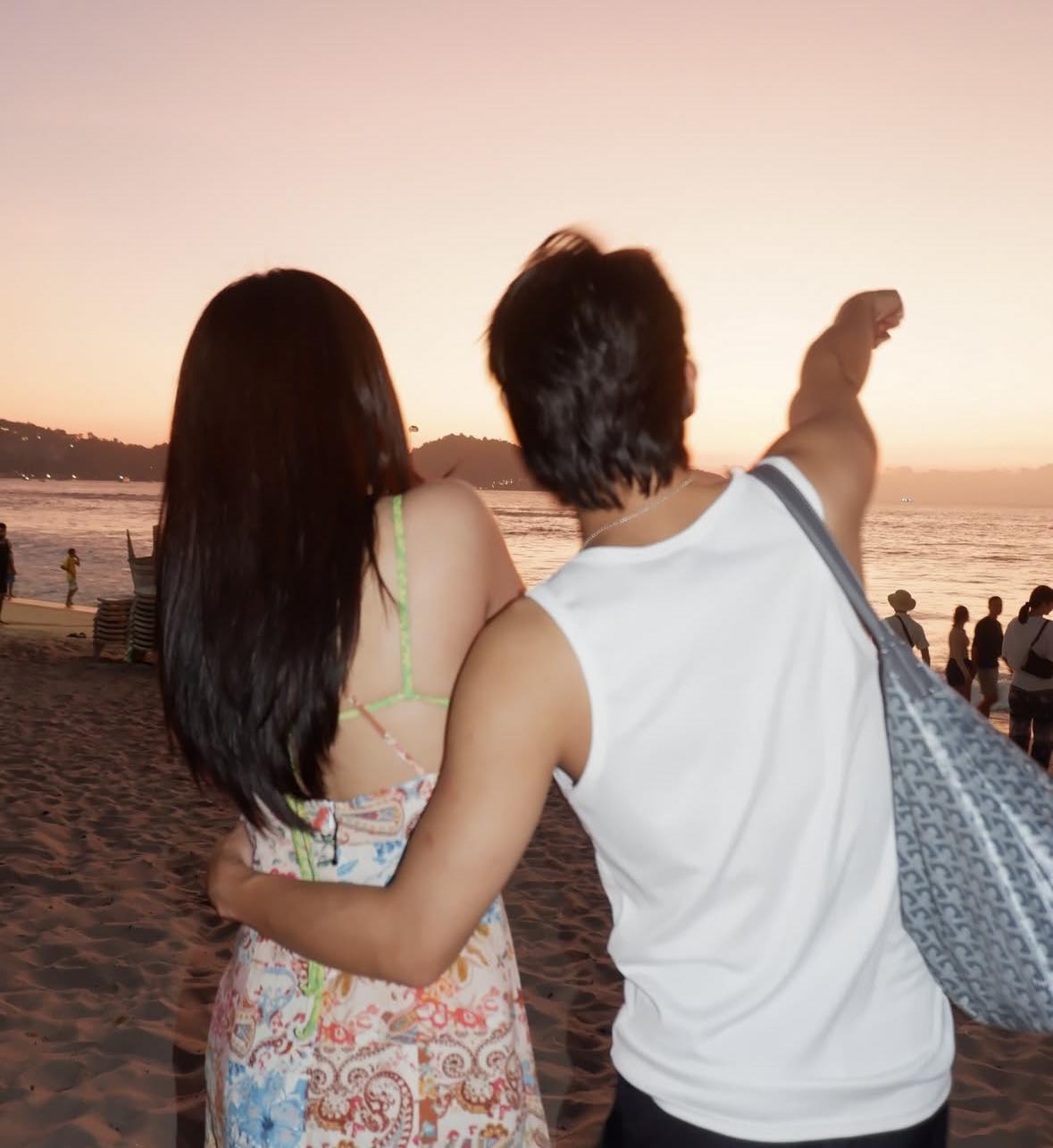 Cặp chị - em Vbiz b&iacute; mật hẹn h&ograve; nhưng cả nước ai cũng biết, gia đ&igrave;nh l&agrave;m lộ chuyện đ&atilde;i cưới 2000 kh&aacute;ch?- Ảnh 6.