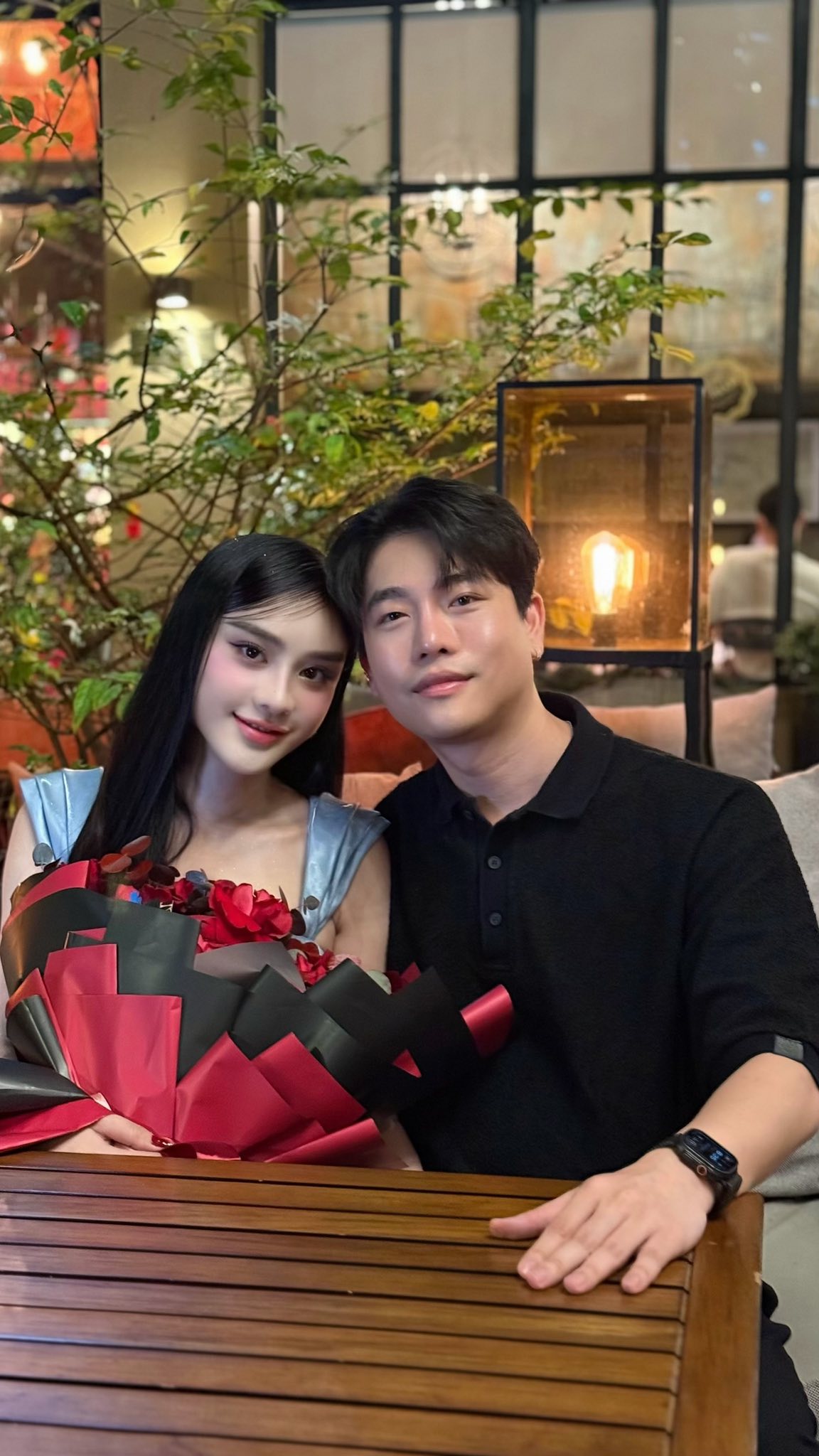 "Ca sĩ chuyển giới" L&acirc;m Kh&aacute;nh Chi c&ocirc;ng khai hẹn h&ograve; ở tuổi U50 - Ảnh 6.