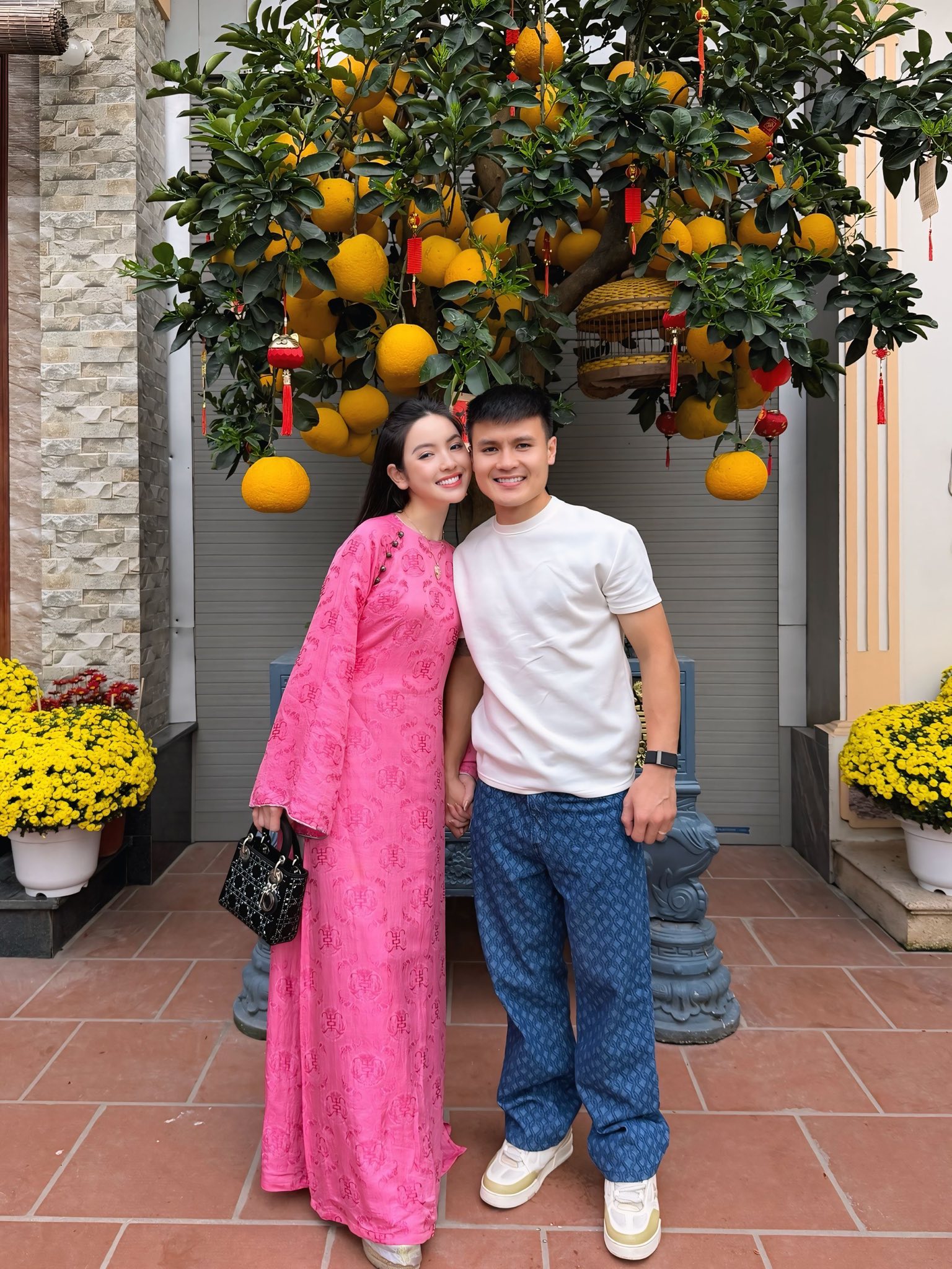 Chu Thanh Huyền chơi lớn tặng vàng ngày vía Thần Tài - Ảnh 2.