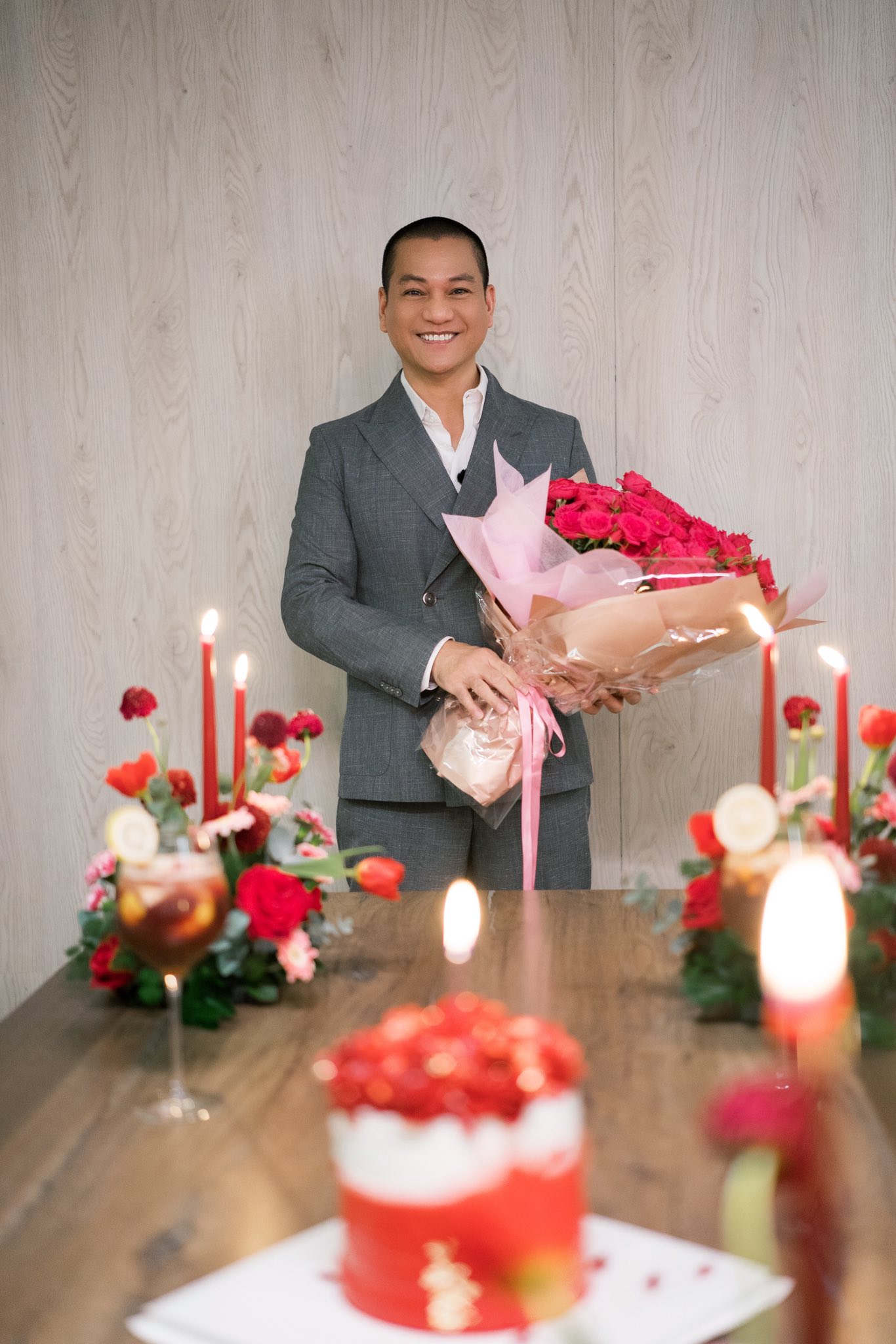 Chồng hơn 17 tuổi l&agrave;m g&igrave; m&agrave; khiến Hoa hậu Kh&aacute;nh V&acirc;n bật kh&oacute;c? - Ảnh 5.