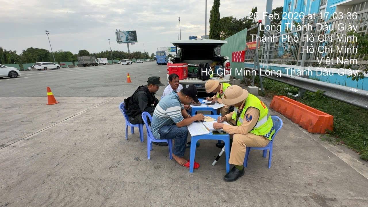 Cảnh báo đặc biệt về 1 lỗi trên cao tốc, Cục CSGT sẽ xử lý nghiêm tất cả các tài xế - Ảnh 2.