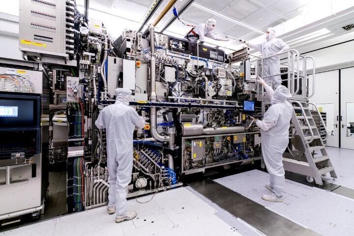 ASML c&ocirc;ng bố c&ocirc;ng nghệ EUV mới gi&uacute;p tăng sản lượng chip to&agrave;n cầu 50 % v&agrave;o năm 2030 - Ảnh 2.