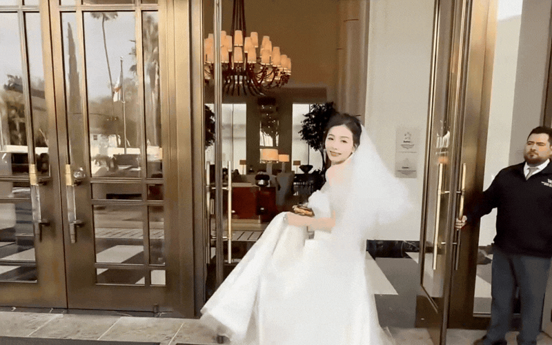 Tình bạn diệu kỳ của phú bà: Đám cưới độc thân đầy cảm động cho bạn thân 35 tuổi - Ảnh 12. Tình bạn diệu kỳ của phú bà: Đám cưới độc thân đầy cảm động cho bạn thân 35 tuổi - Ảnh 12.