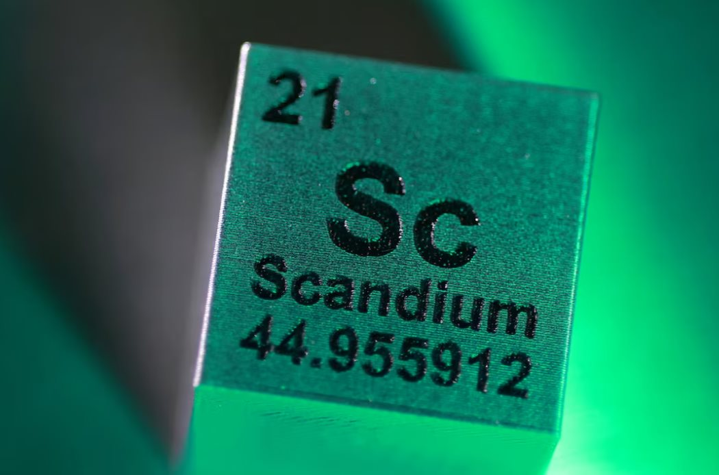 Mỹ lao đao khi bị Trung Quốc &lsquo;bắt th&oacute;p&rsquo; đất hiếm: Doanh nghiệp từ chối kh&aacute;ch, dừng sản xuất, dự trữ chỉ đủ d&ugrave;ng v&agrave;i th&aacute;ng, kh&ocirc;ng c&ograve;n nguồn cung thay thế - Ảnh 2.