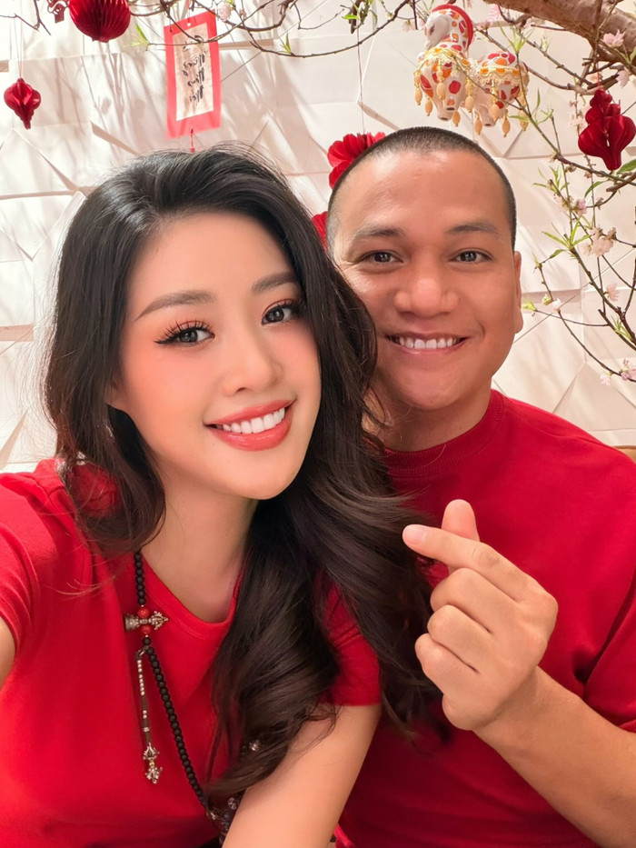 Chồng hơn 17 tuổi l&agrave;m g&igrave; m&agrave; khiến Hoa hậu Kh&aacute;nh V&acirc;n bật kh&oacute;c? - Ảnh 10.