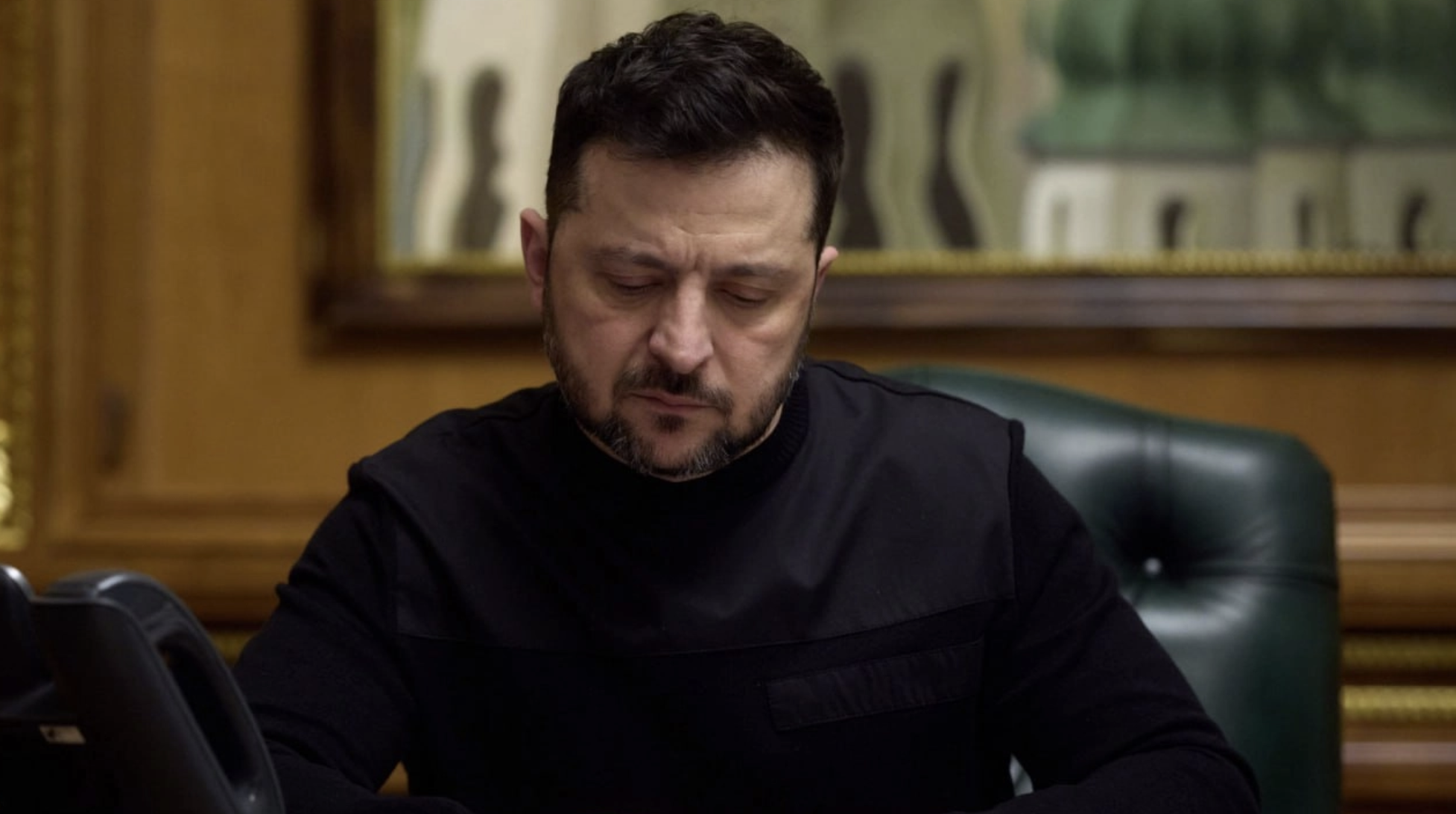 Tổng thống Ukraine n&oacute;i g&igrave; khi điện đ&agrave;m với &ocirc;ng Donald Trump? - Ảnh 1.