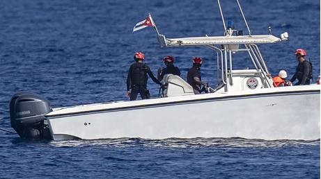 T&agrave;u cao tốc treo cờ Mỹ đụng độ với lực lượng bi&ecirc;n ph&ograve;ng Cuba, 4 người thiệt mạng - Ảnh 1.