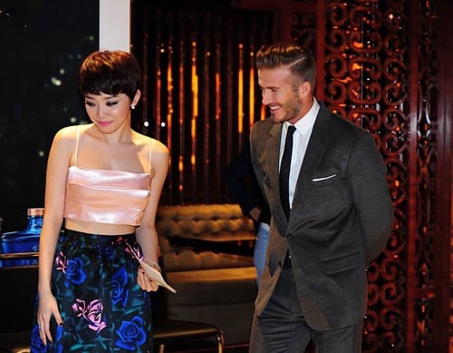 3 thập kỷ David Beckham so đọ visual với sao Việt: Vẫn đẹp h&uacute;t hồn như thuở thanh ni&ecirc;n!- Ảnh 6.