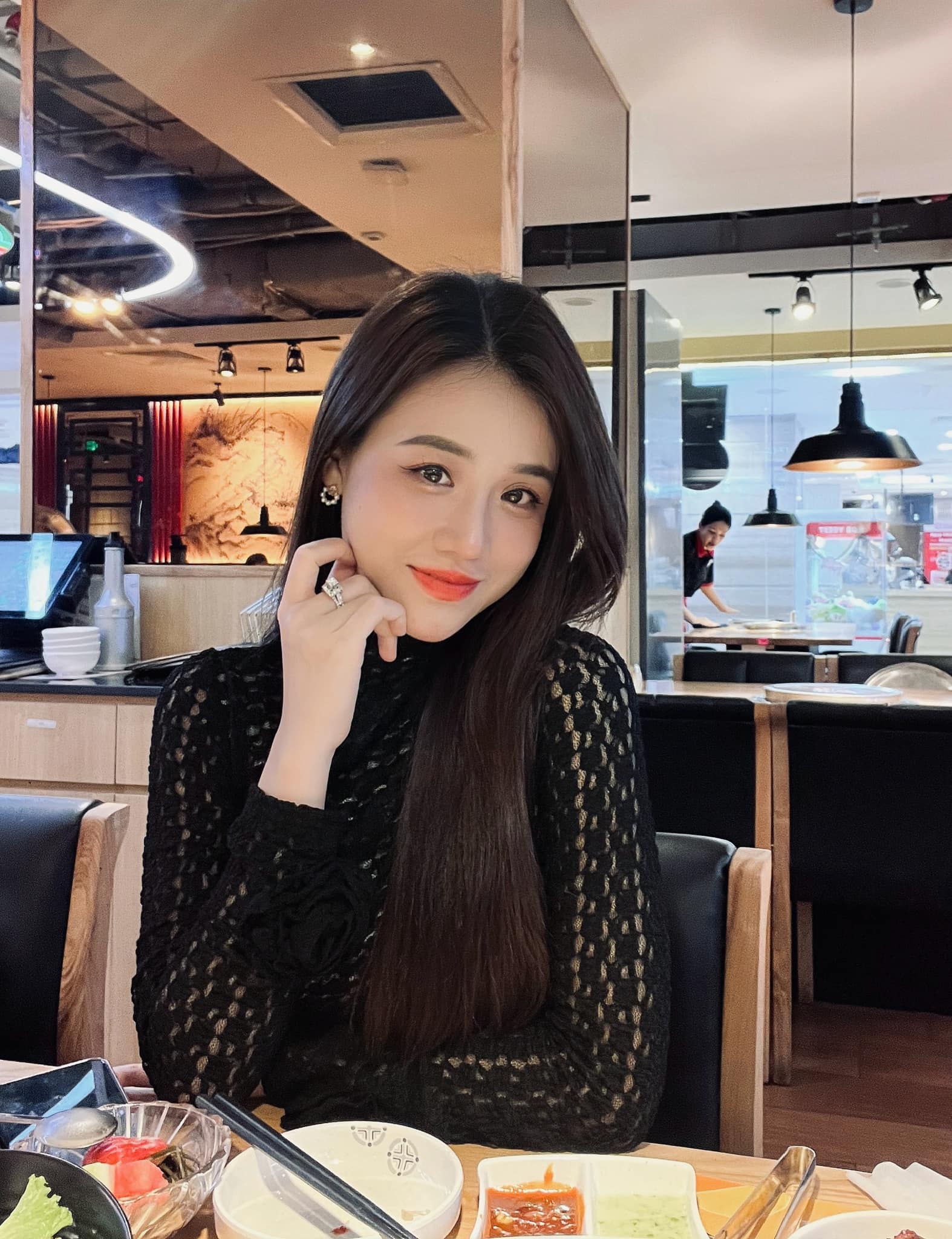 Nữ ca sĩ vừa đoạt giải qu&aacute;n qu&acirc;n, xinh như hoa hậu: &ldquo;T&ocirc;i đ&atilde; qu&aacute; sợ, qu&aacute; khủng hoảng sau cuộc t&igrave;nh đ&oacute;&rdquo; - Ảnh 3.