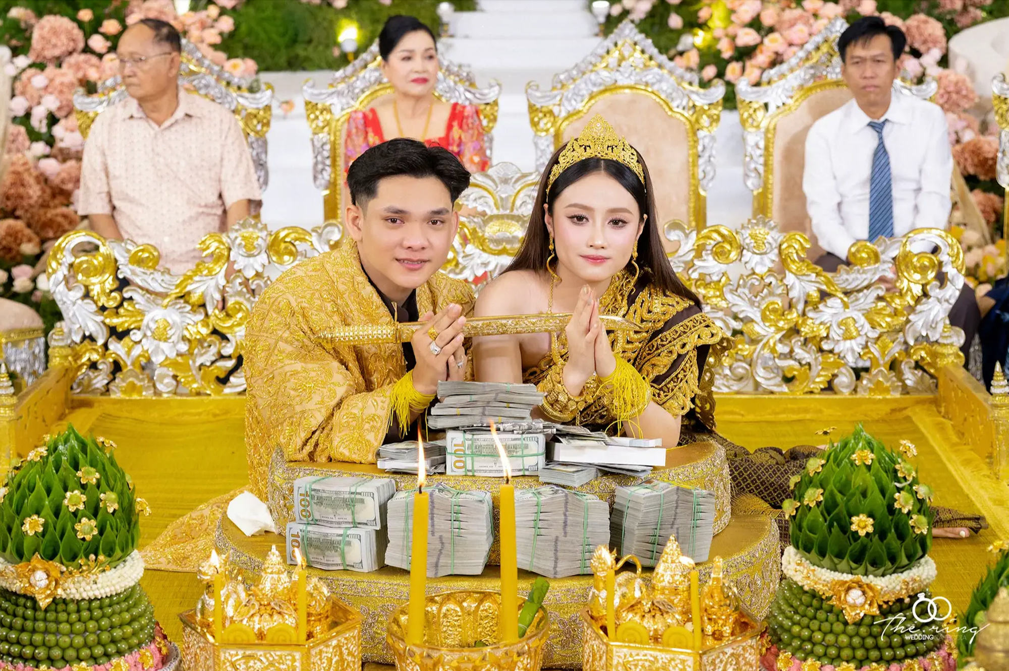 C&ocirc; d&acirc;u T&acirc;y Ninh lấy chồng Campuchia h&eacute; lộ &ldquo;số phận&rdquo; khoản tiền cưới bạc tỷ v&agrave; "cơ ngơi hồi m&ocirc;n" triệu đ&ocirc; được bố mẹ tặng khi lấy chồng - Ảnh 10.