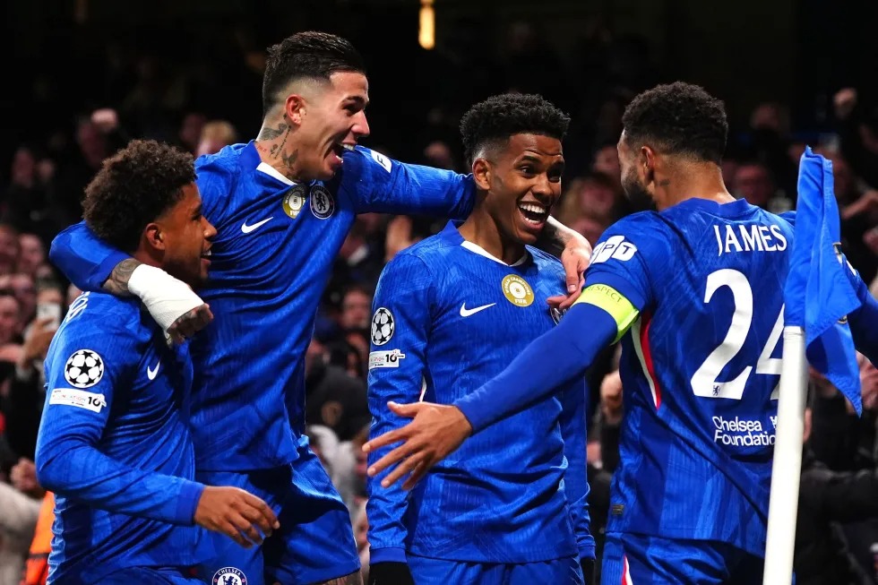  Dồn dập "đại chiến" ở v&ograve;ng 1/8 Champions League? - Ảnh 1.