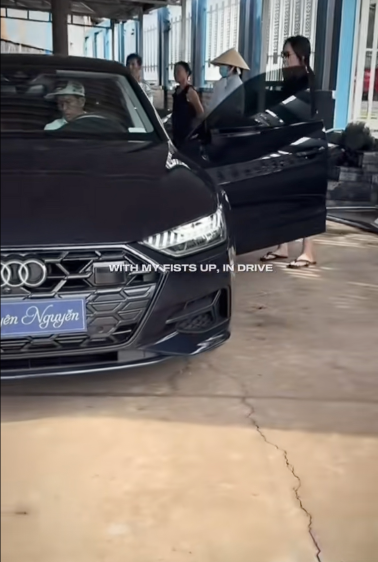 C&ocirc; d&acirc;u T&acirc;y Ninh lấy chồng Campuchia h&eacute; lộ &ldquo;số phận&rdquo; khoản tiền cưới bạc tỷ v&agrave; "cơ ngơi hồi m&ocirc;n" triệu đ&ocirc; được bố mẹ tặng khi lấy chồng - Ảnh 7.