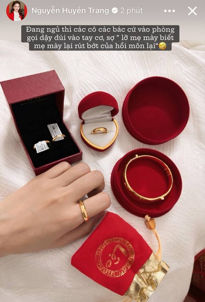 Hot: MC Mù Tạt và tuyển thủ Đức Huy làm lễ cưới hôm nay, của hồi môn Hot: MC Mù Tạt và tuyển thủ Đức Huy làm lễ cưới hôm nay, của hồi môn