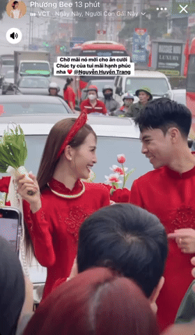 Cận cảnh tuyển thủ Đức Huy rước MC M&ugrave; Tạt về dinh tr&ecirc;n si&ecirc;u xe Rolls-Royce sang chảnh, c&ocirc; d&acirc;u si&ecirc;u xinh- Ảnh 1.